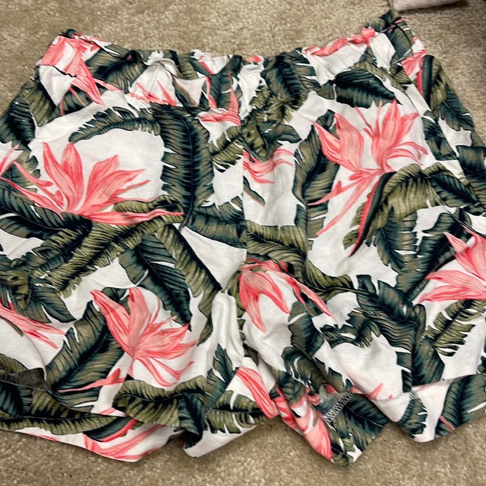 Hawaiian Loft shorts